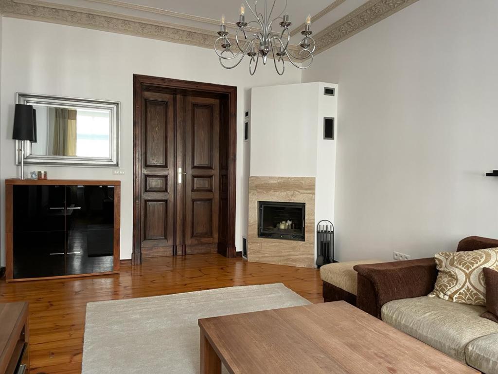 Uroczy Apartament 97M2 W Samym Centrum Wroclawia Luaran gambar